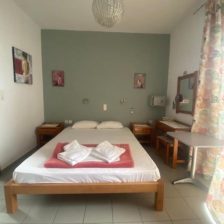 Adamas Rooms Palaiochora Exterior foto